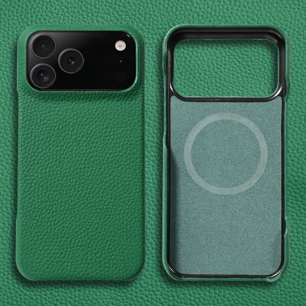 AURICASE — Leather iPhone 17 Sleeve