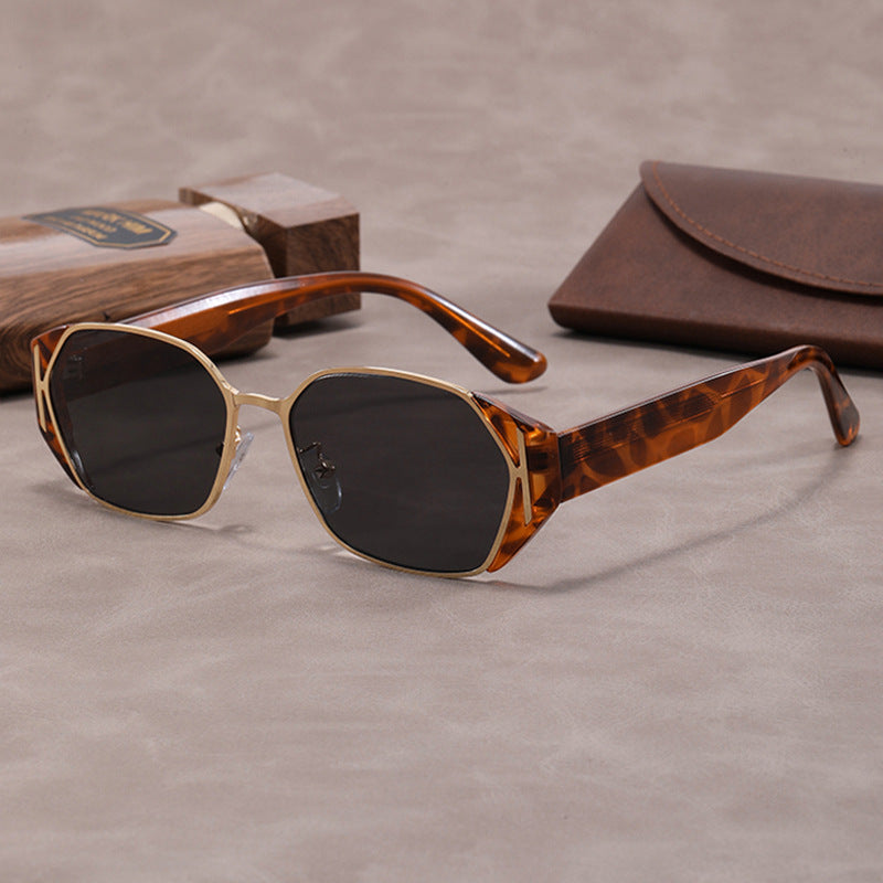 LUMERA — Retro Sunglasses