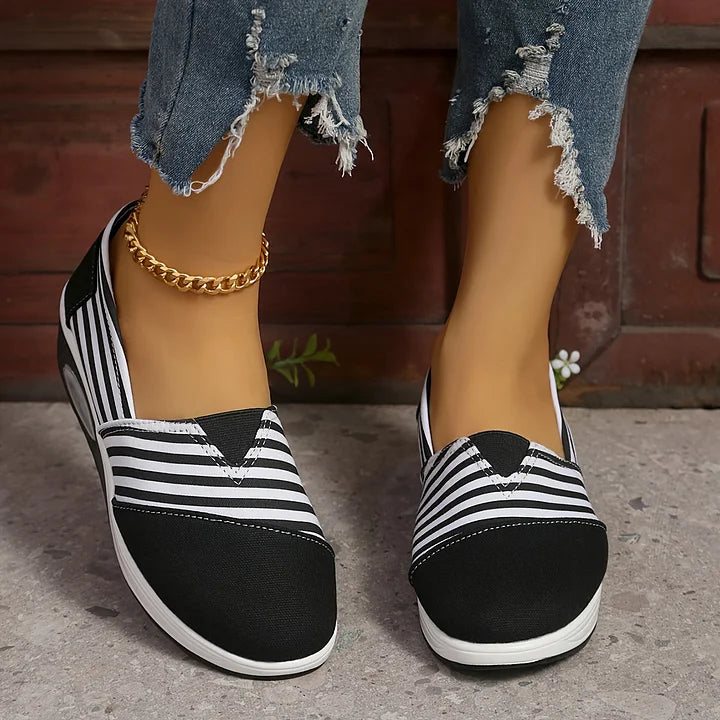 Viverra - Striped Orthopedic Slip-On Sneakers