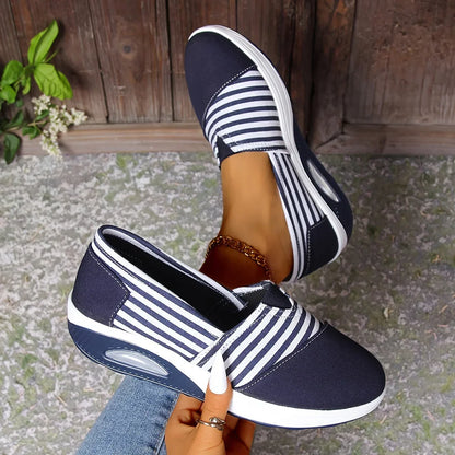 Viverra - Striped Orthopedic Slip-On Sneakers