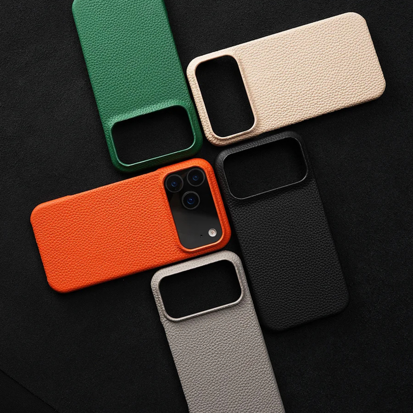 AURICASE — Leather iPhone 17 Sleeve
