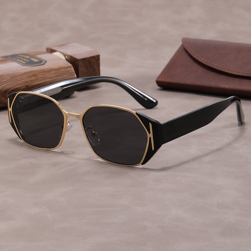 LUMERA — Retro Sunglasses