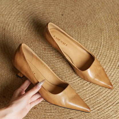 Velurae - Grace Leather Pumps