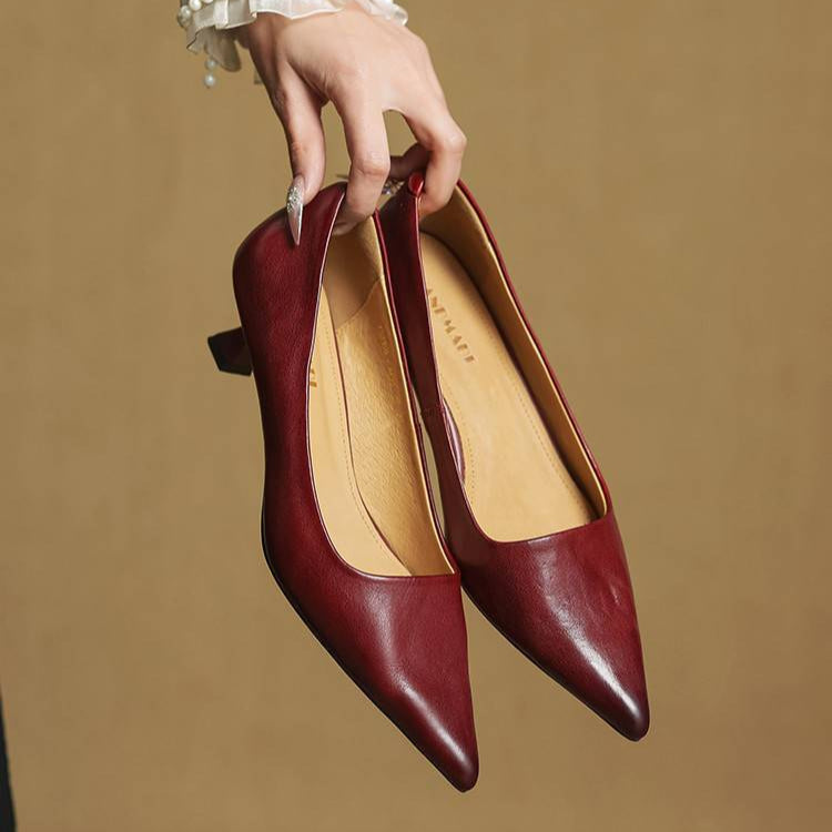 Velurae - Grace Leather Pumps