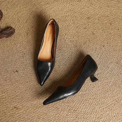 Velurae - Grace Leather Pumps