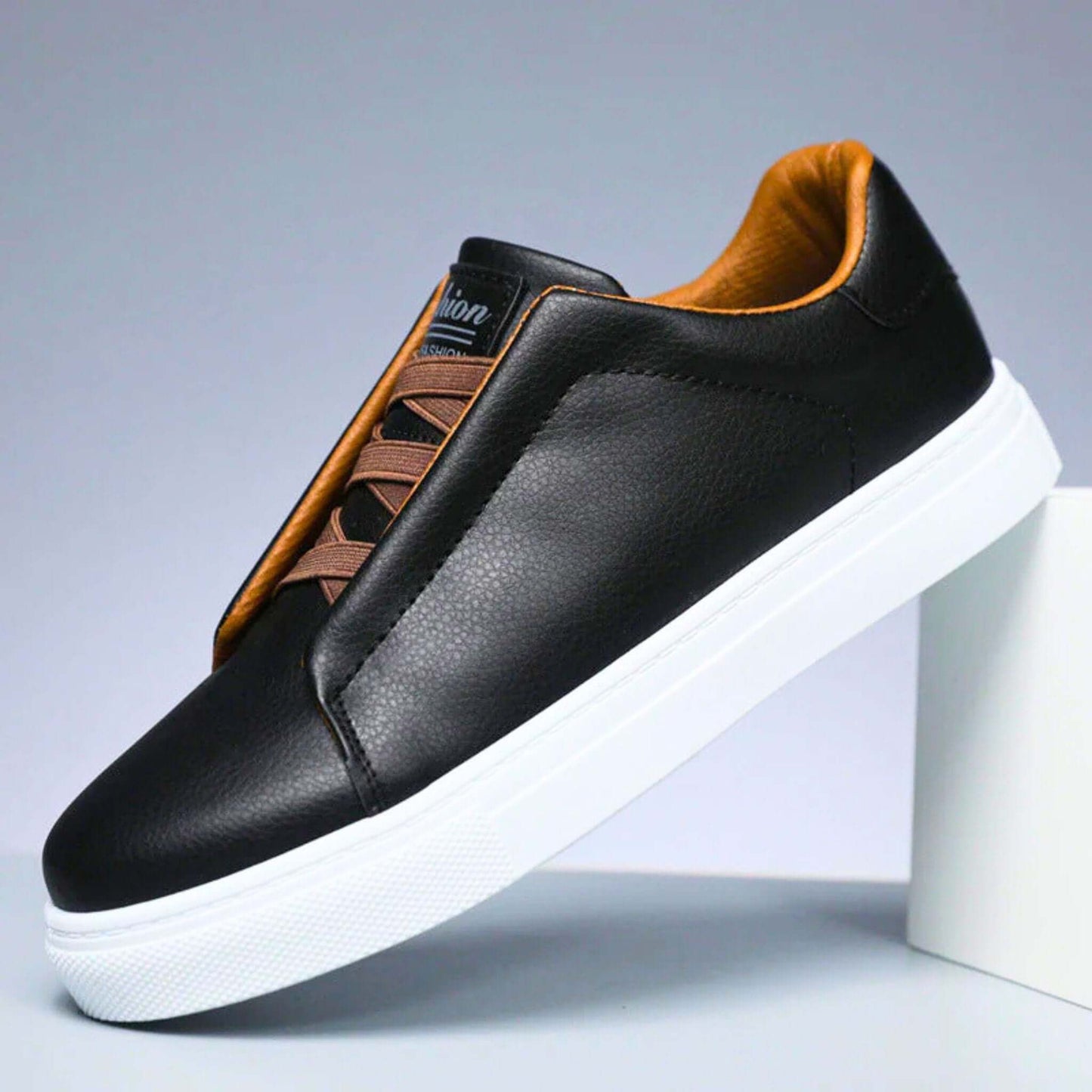 Molvana - Leather Platform Sneaker - 14:193#Black 4749;200000124:200000364;200007763:201336100